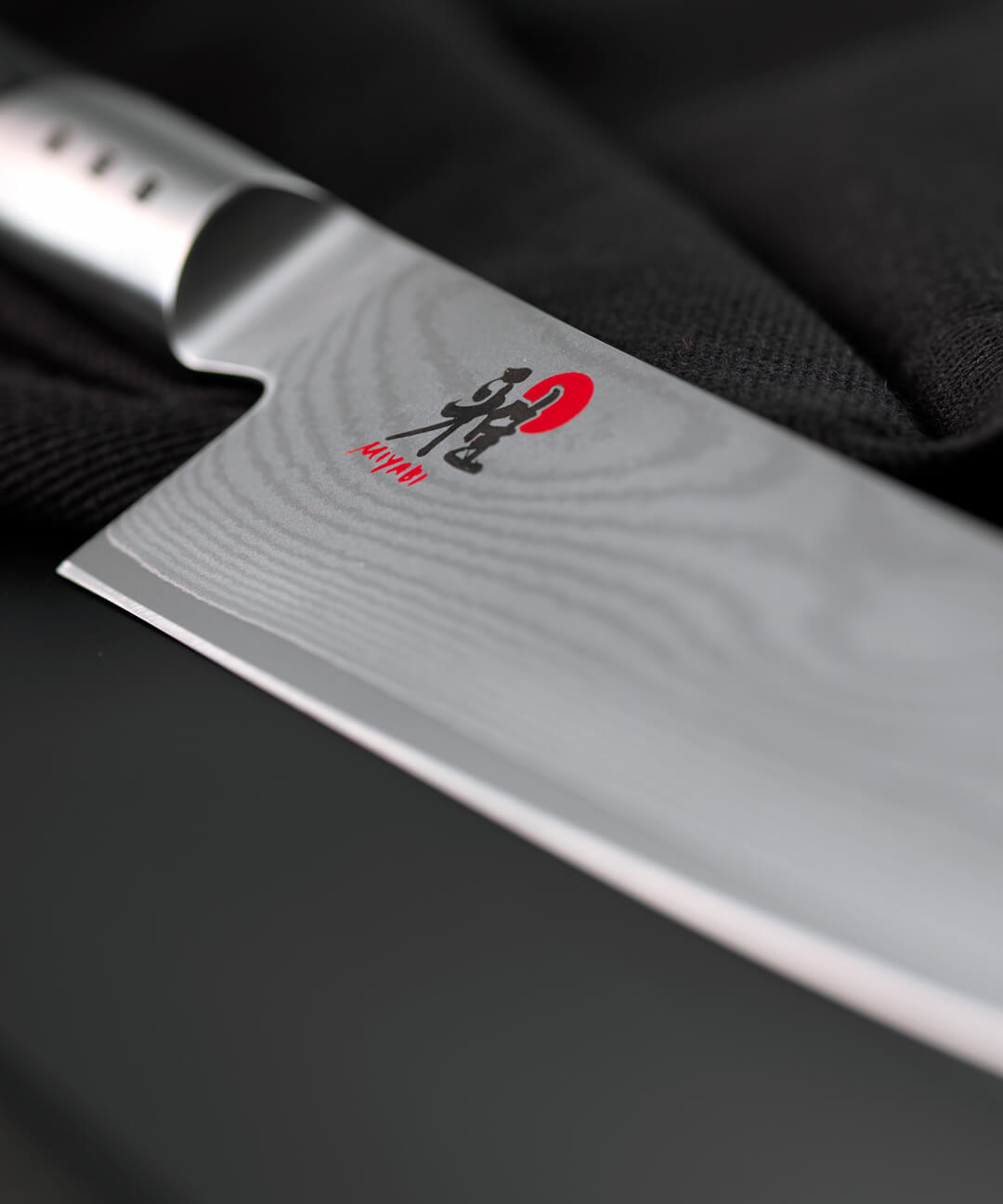 Cuchillo Santoku 18 cm Serie 7000D 1